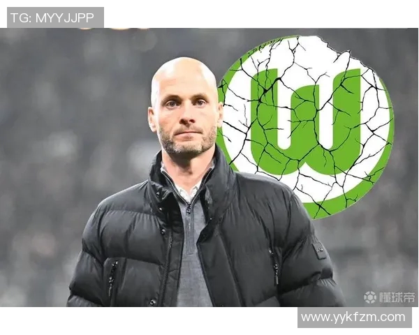 塞维利亚主帅因成绩不佳被解雇，球队急寻新帅